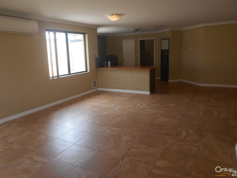 24 Carbine Loop, Banksia Grove WA 6031