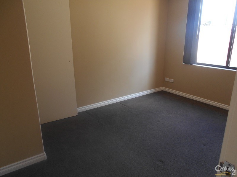 24 Carbine Loop, Banksia Grove WA 6031