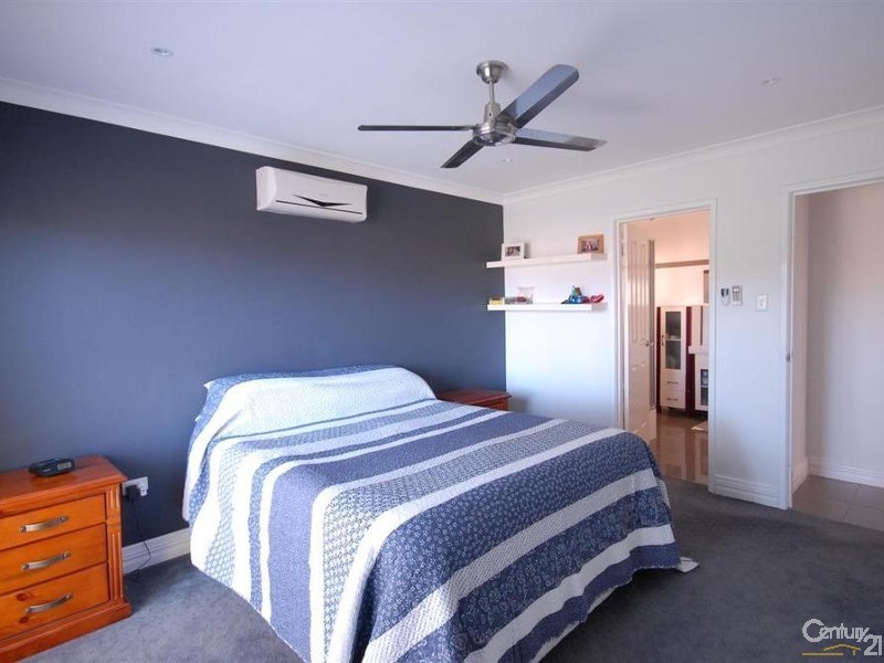 55 Creaney Drive, Kingsley WA 6026