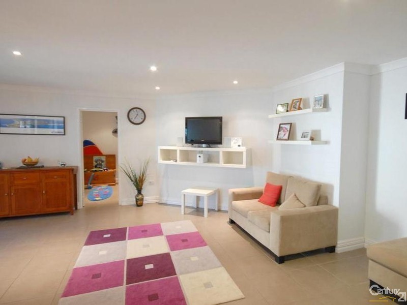 55 Creaney Drive, Kingsley WA 6026