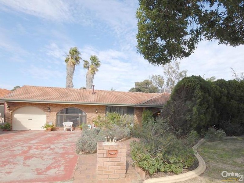 176 Blackall Drive, Greenwood WA 6024