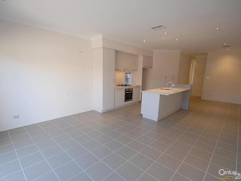 14B Dania Way, Butler WA 6036