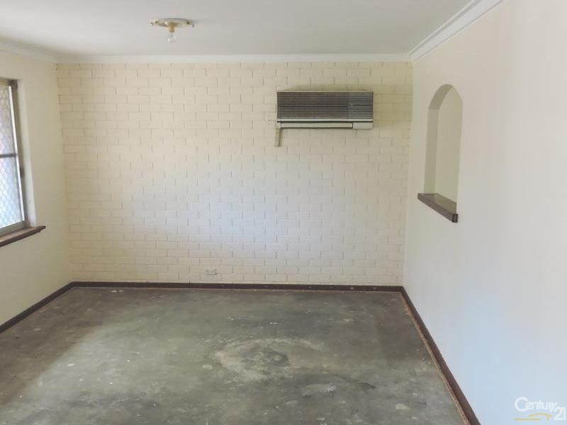 34 Dandaloo Cr, Wanneroo WA 6065