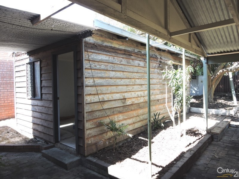 34 Dandaloo Cr, Wanneroo WA 6065