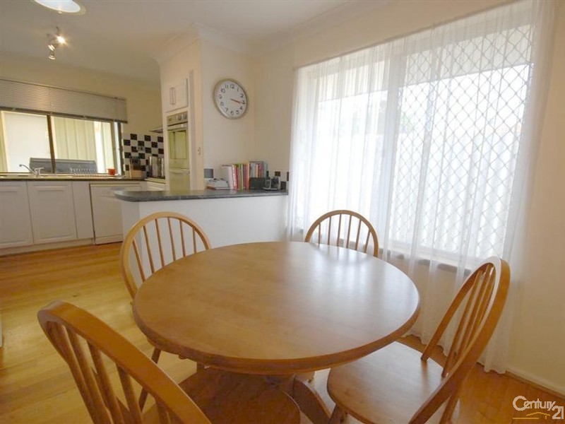 205 Erindale Road, Hamersley WA 6022