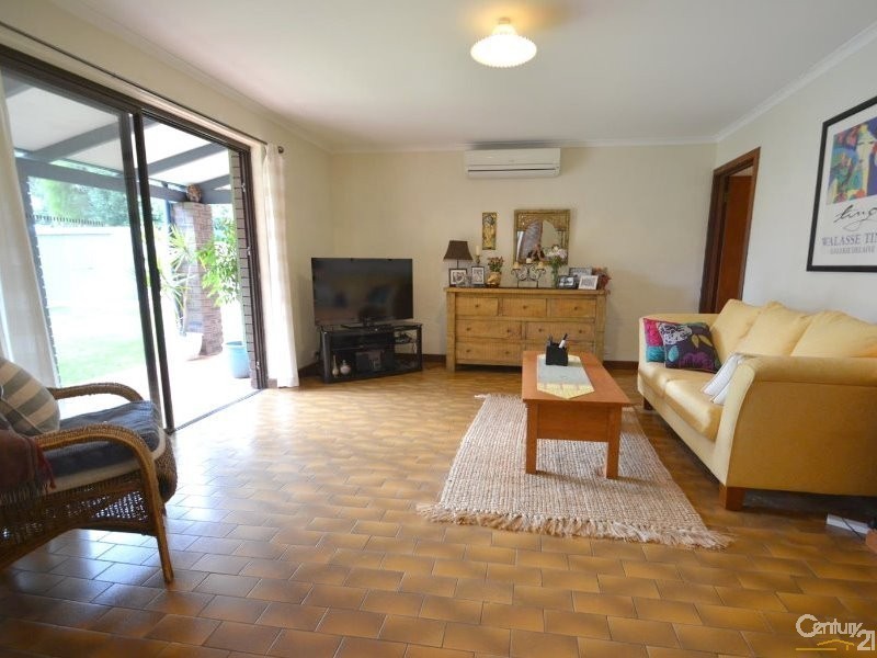 28 Penistone Street, Greenwood WA 6024