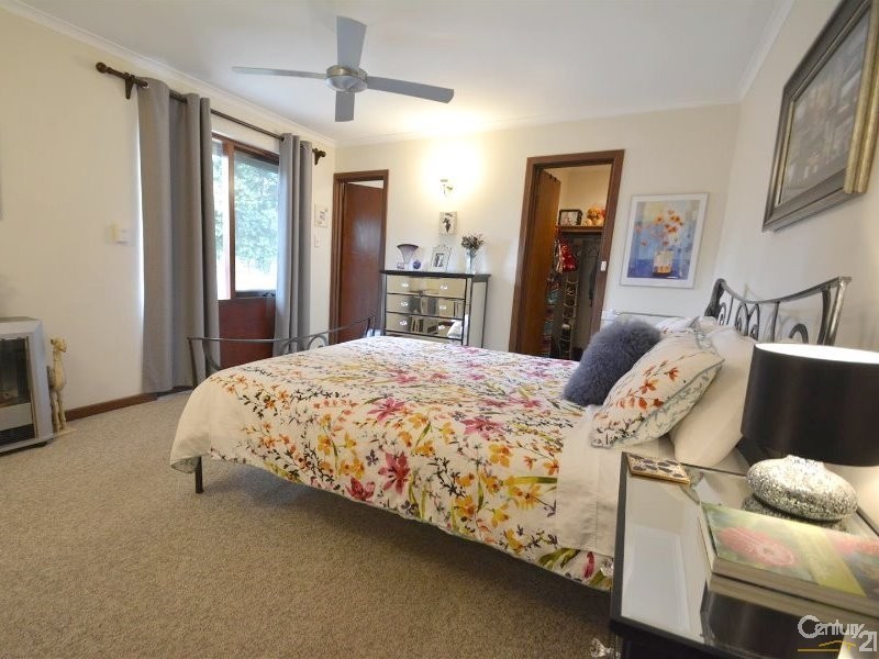 28 Penistone Street, Greenwood WA 6024