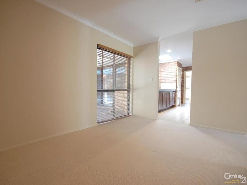 29 Wandearah Way, Kingsley WA 6026