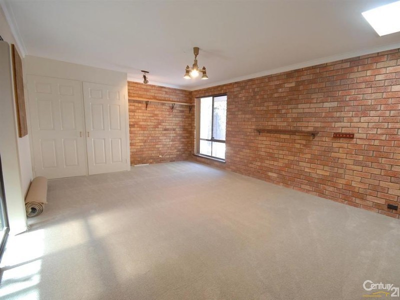 29 Wandearah Way, Kingsley WA 6026