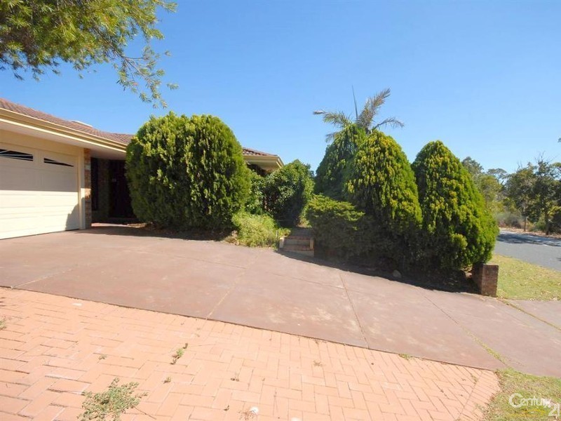 29 Wandearah Way, Kingsley WA 6026