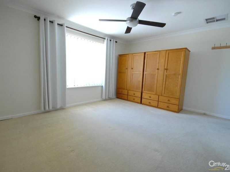 17 Backhouse Road, Kingsley WA 6026