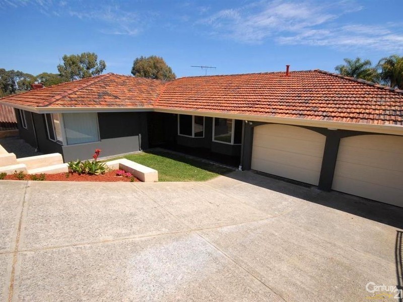 17 Backhouse Road, Kingsley WA 6026