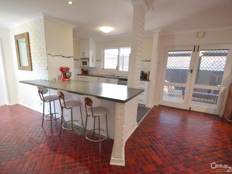 80 Ardleigh Cresent, Hamersley WA 6022