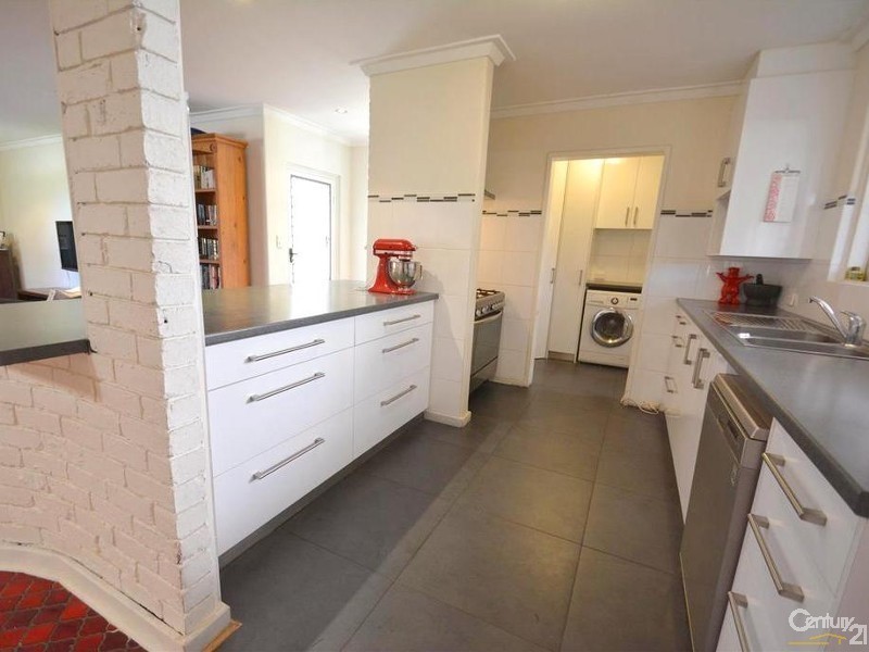 80 Ardleigh Cresent, Hamersley WA 6022