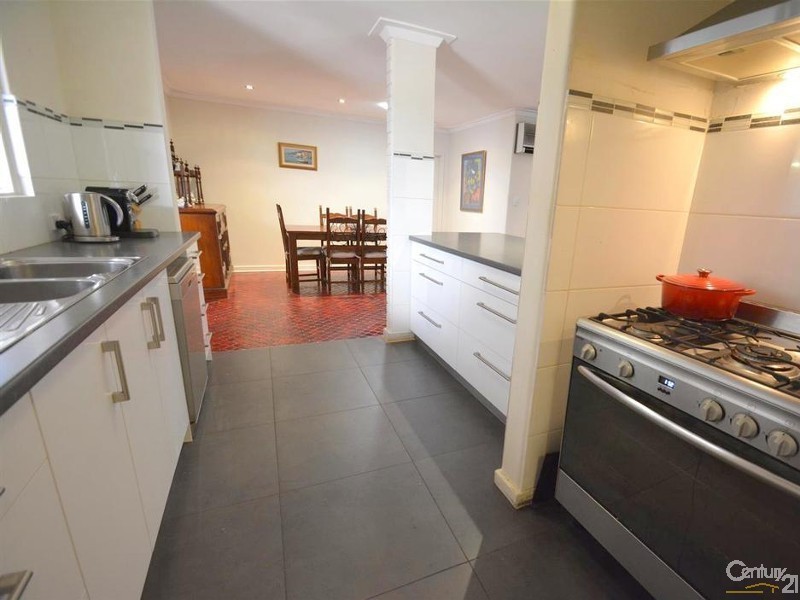 80 Ardleigh Cresent, Hamersley WA 6022