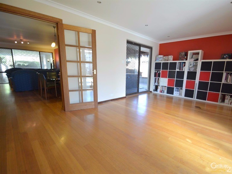 30 Stanton Crescent, Greenwood WA 6024