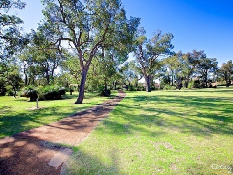 55 Coniston Way, Balga WA 6061