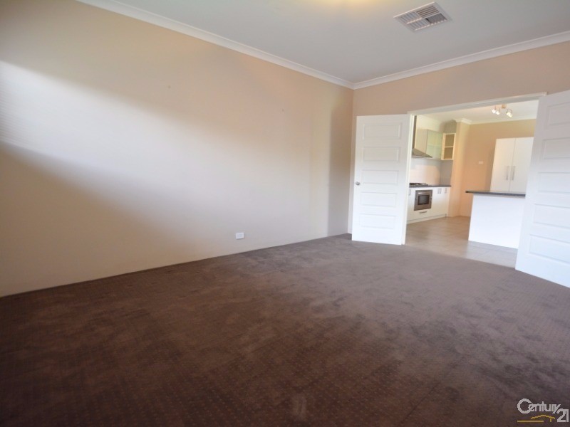 5 Pictum Way, Halls Head WA 6210