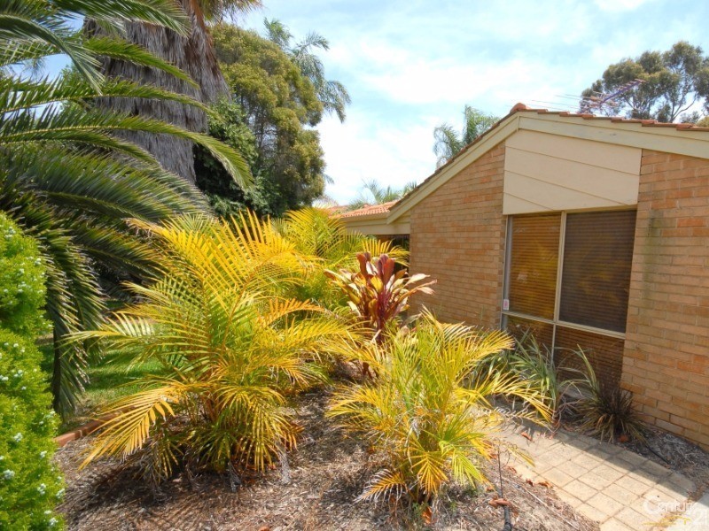 4 Fulmar Mews, Ballajura WA 6066