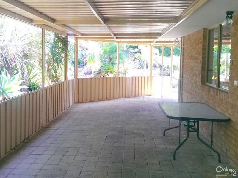 4 Fulmar Mews, Ballajura WA 6066