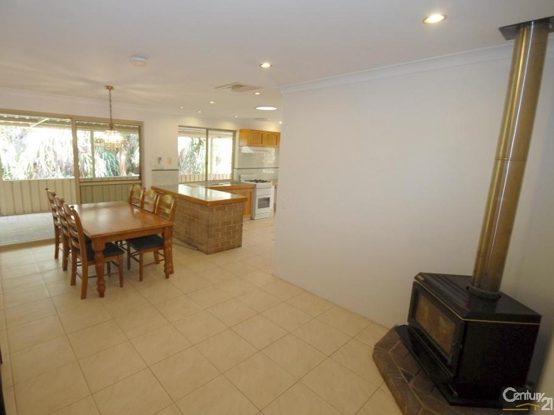 4 Fulmar Mews, Ballajura WA 6066