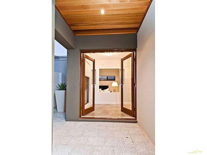 12 Barr Street, Dianella WA 6059