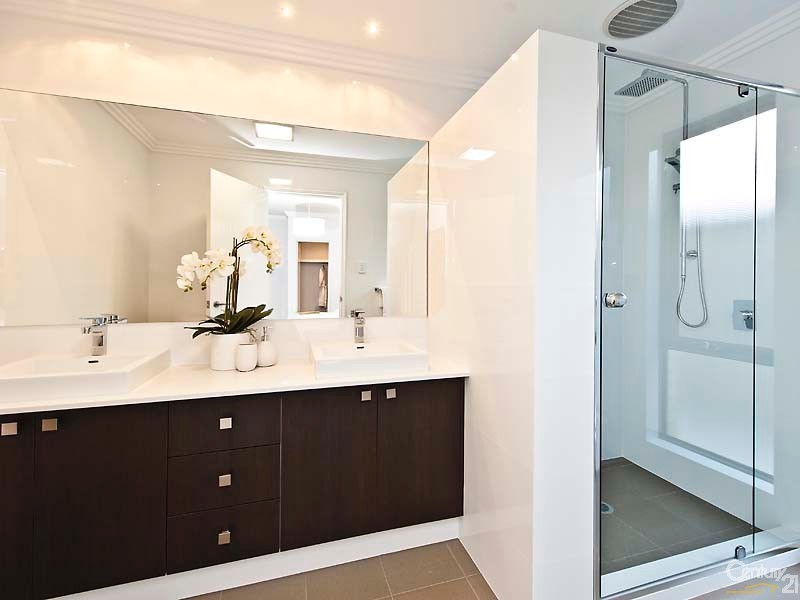 12 Barr Street, Dianella WA 6059