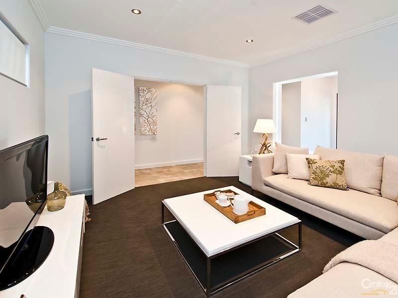 12 Barr Street, Dianella WA 6059