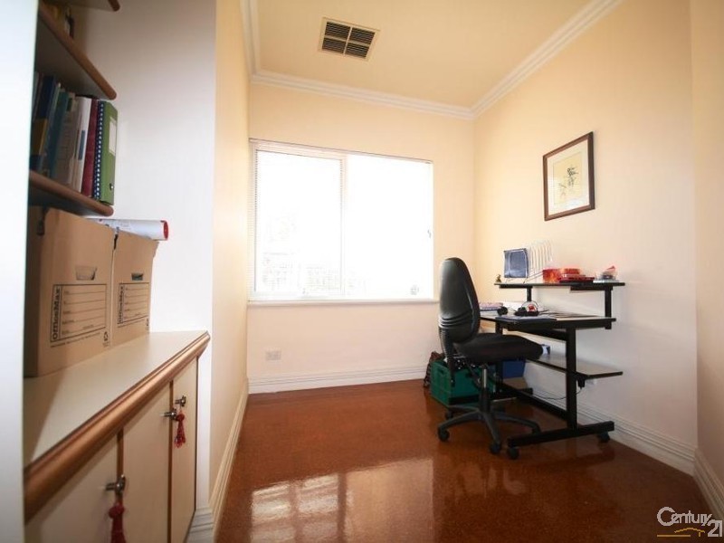 11 Balwarra Avenue, Dianella WA 6059