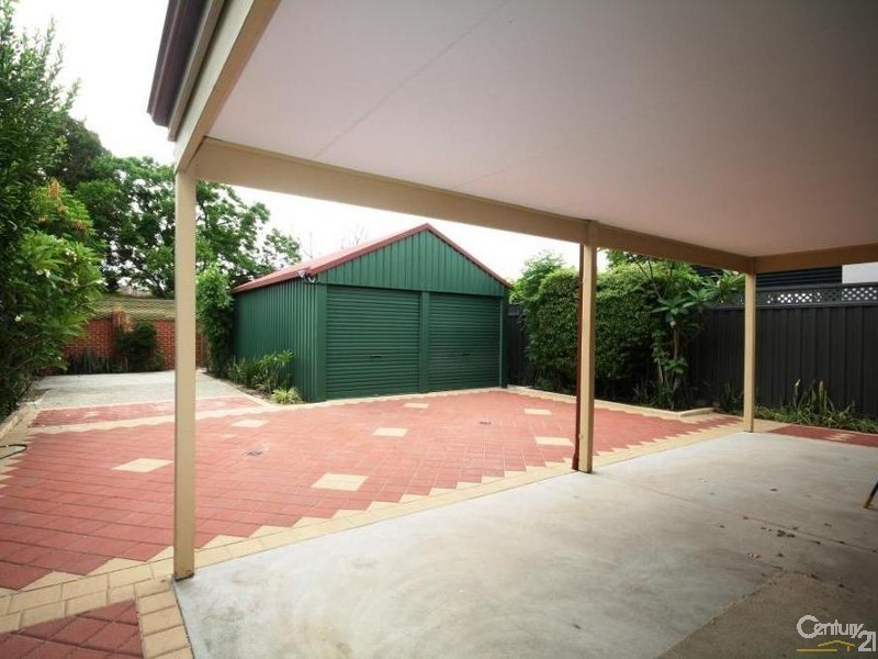 126 Stuart Street, Inglewood WA 6052