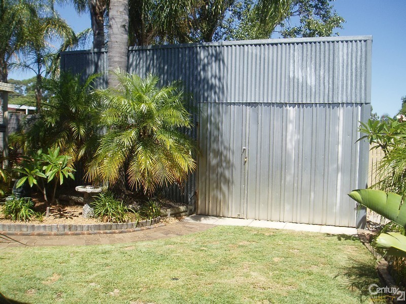 12 Hakea Road, Camillo WA 6111
