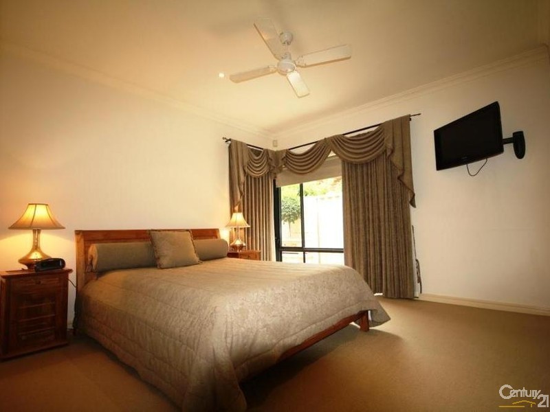 25 Peninsula Road, Maylands WA 6051