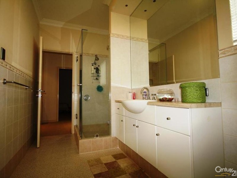 25 Peninsula Road, Maylands WA 6051