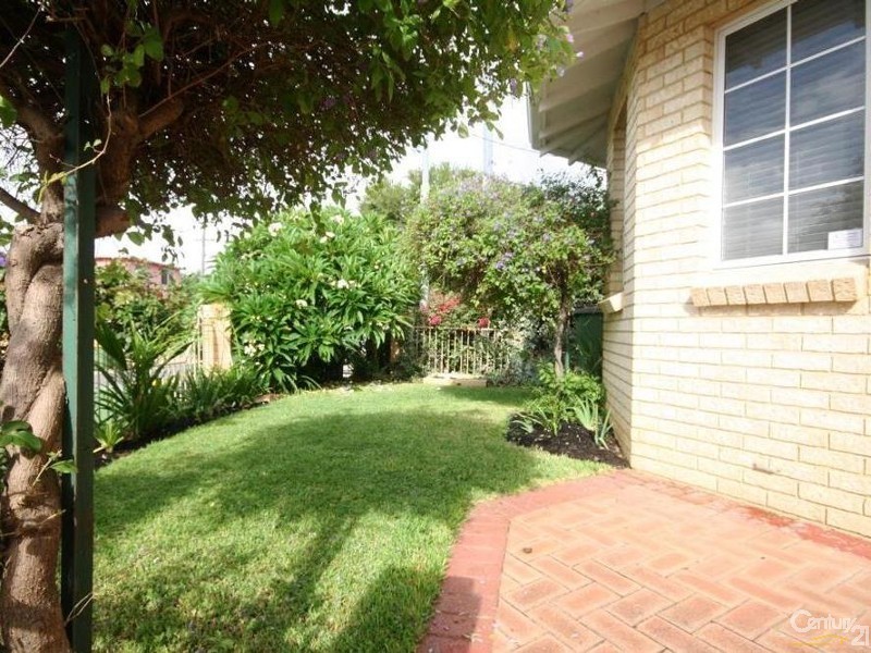 1/2 Johnson Road, Maylands WA 6051
