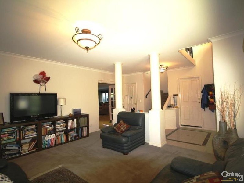 25 Macaulay Crescent, Inglewood WA 6052