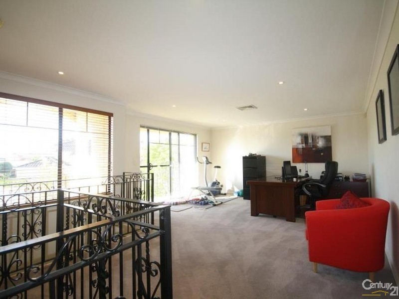 25 Macaulay Crescent, Inglewood WA 6052