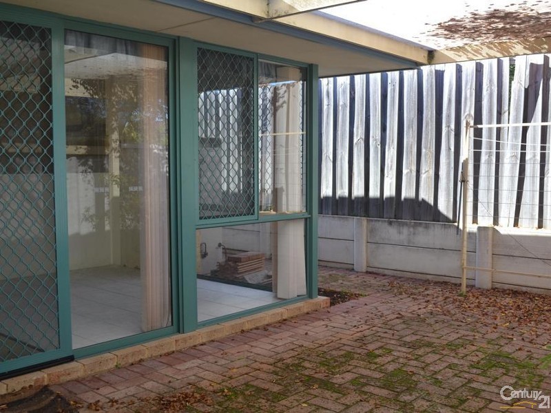 6d Wyong Road, Bentley WA 6102