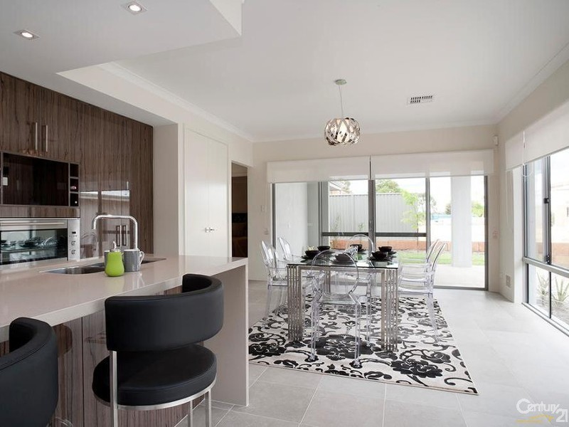 5 Fortis Pass, Wandi WA 6167