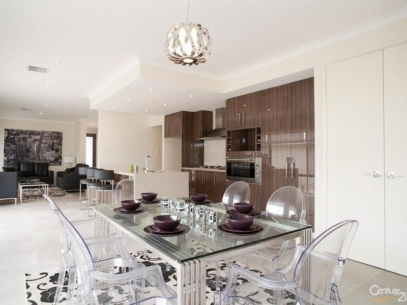 5 Fortis Pass, Wandi WA 6167