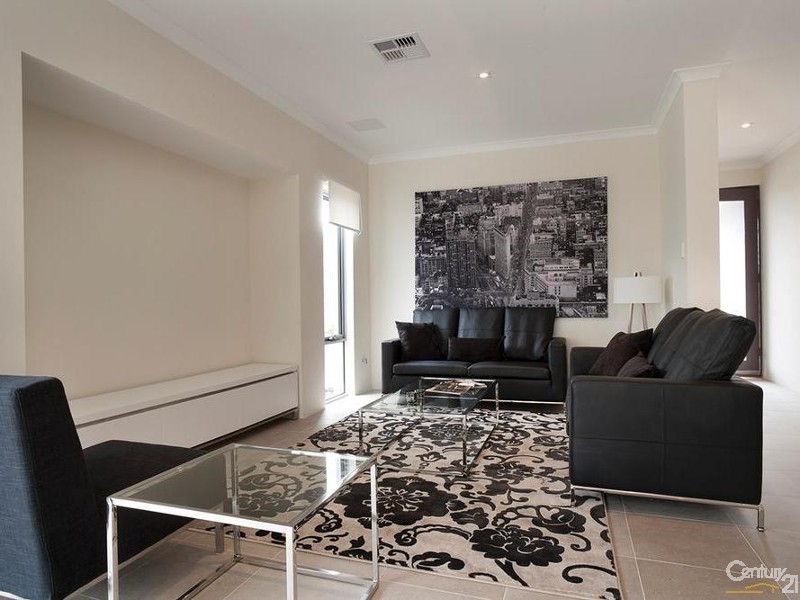 5 Fortis Pass, Wandi WA 6167