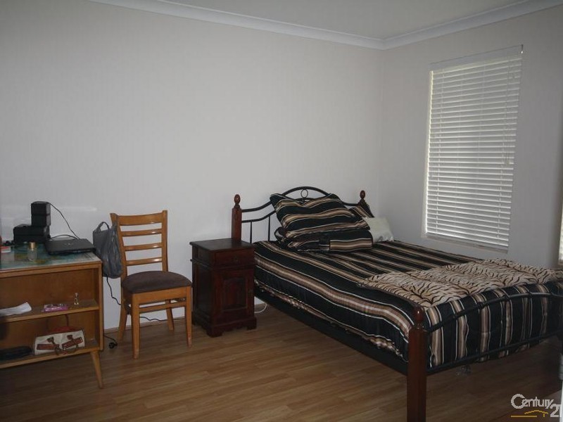 6 Tozer Loop, Atwell WA 6164