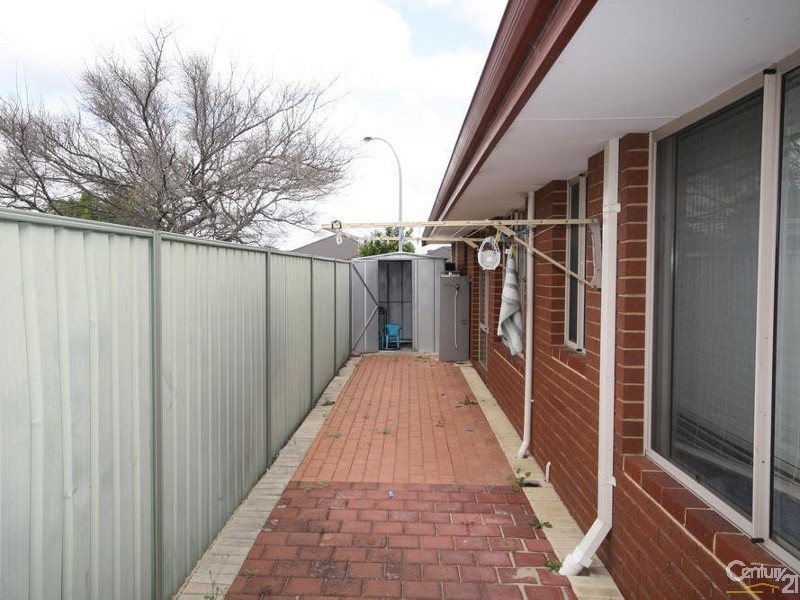 6 Tozer Loop, Atwell WA 6164