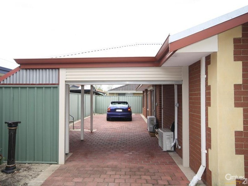 6 Tozer Loop, Atwell WA 6164