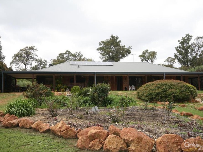 7 Chestnut Road, Jarrahdale WA 6124