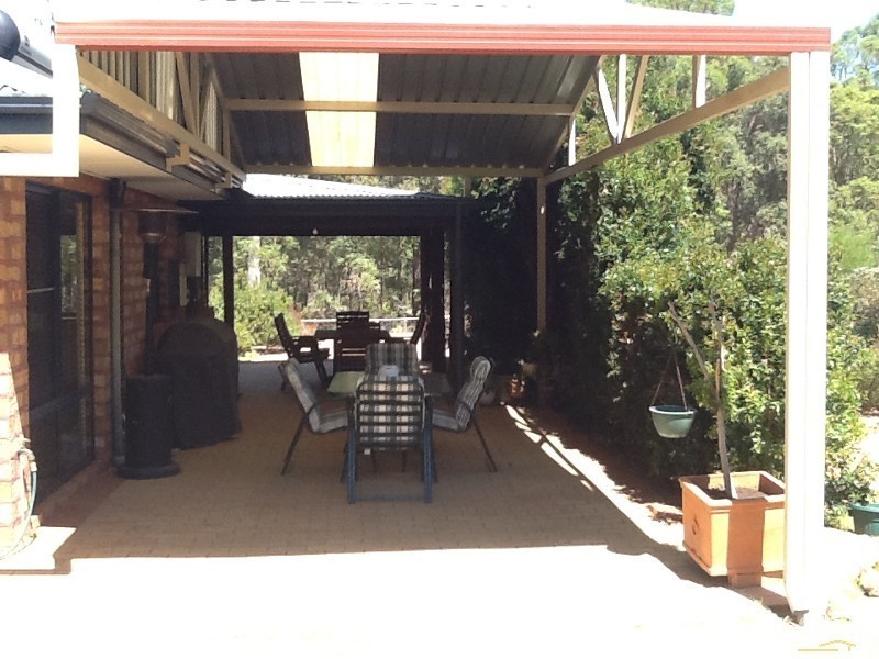 7 Chestnut Road, Jarrahdale WA 6124