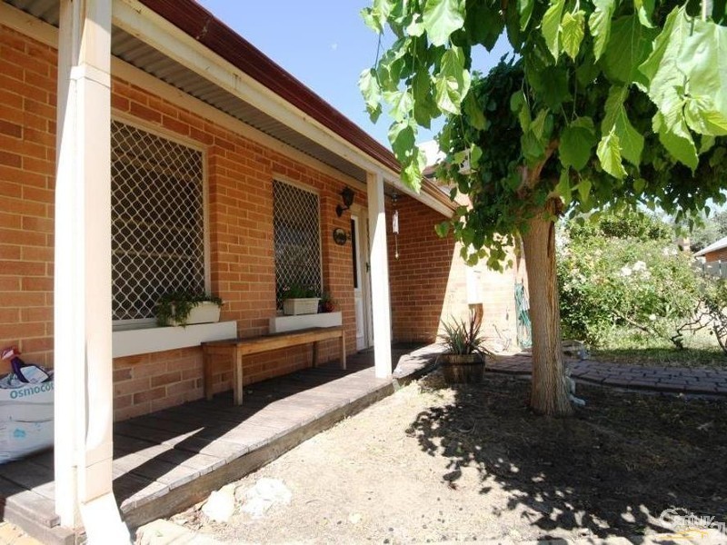 2/15 Fauntleroy Street, Guildford WA 6055