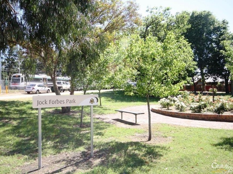 2/15 Fauntleroy Street, Guildford WA 6055