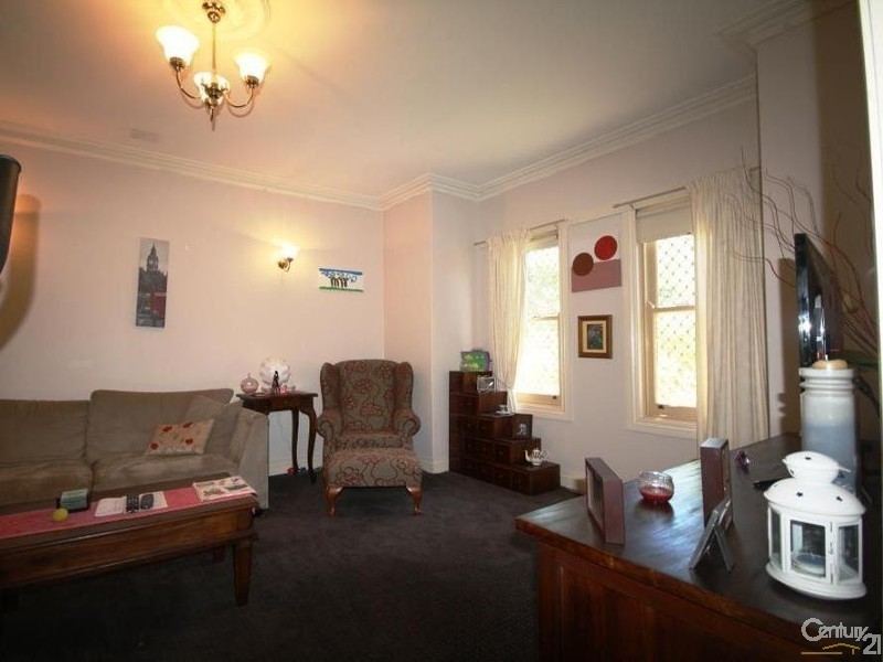 2/15 Fauntleroy Street, Guildford WA 6055