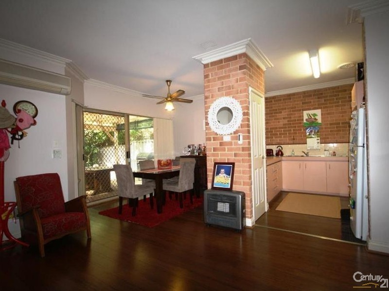 2/15 Fauntleroy Street, Guildford WA 6055