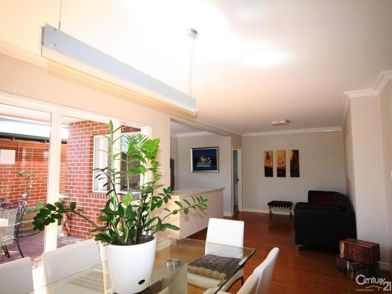 1/92 Tenth Avenue, Inglewood WA 6052
